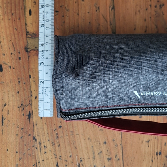 NWT Thirteen Lune Travel Kit - Picture 3 of 7